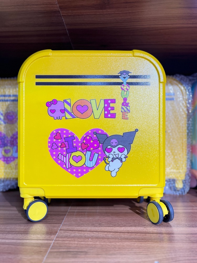 چمدان کودک طرح کرومی زرد۲