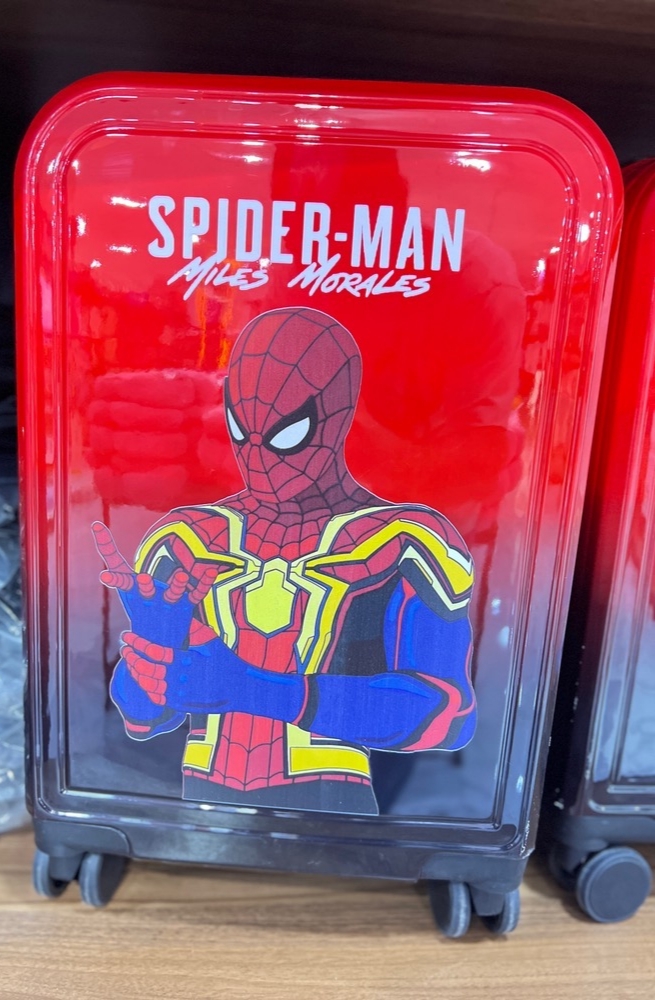 چمدان کودک طرح مردعنکبوتی 6