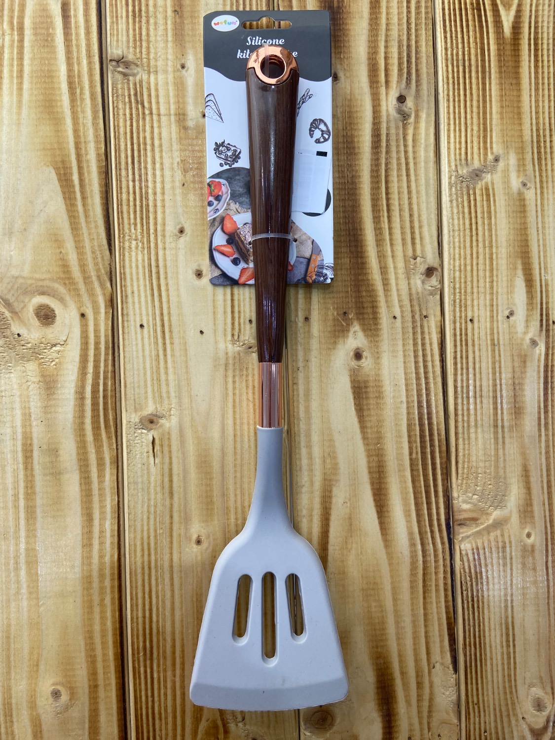 کفگیر خاکستری دسته چوبی ۲۶