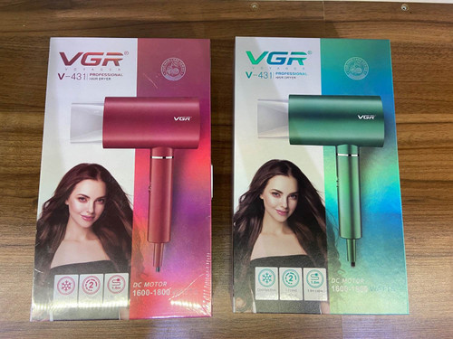 سشوار حرفه ای VGR مدل V-431 با توان 1800 وات